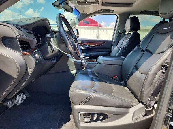 2019 CADILLAC ESCALADE Luxury