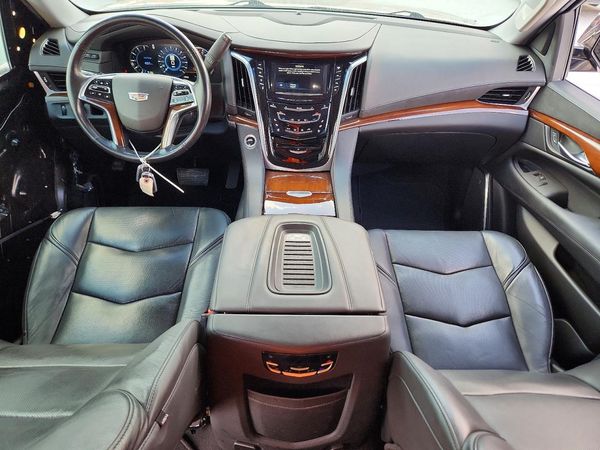 2019 CADILLAC ESCALADE Luxury