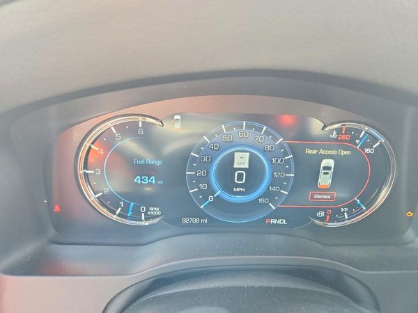 2019 CADILLAC ESCALADE Luxury