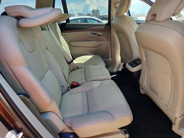 2023 VOLVO XC90 Plus Bright