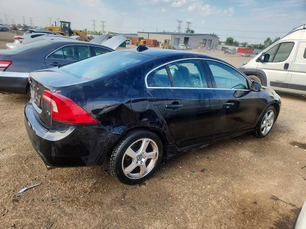 2012 VOLVO S60