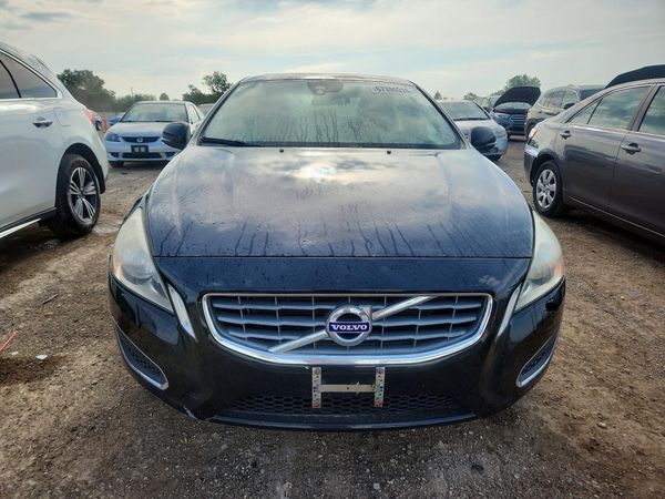 2012 VOLVO S60