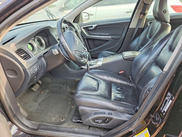 2012 VOLVO S60