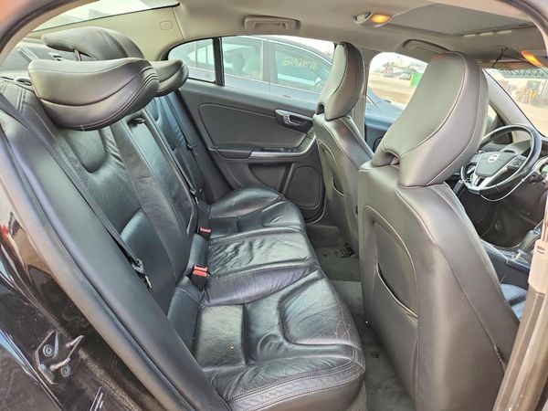 2012 VOLVO S60
