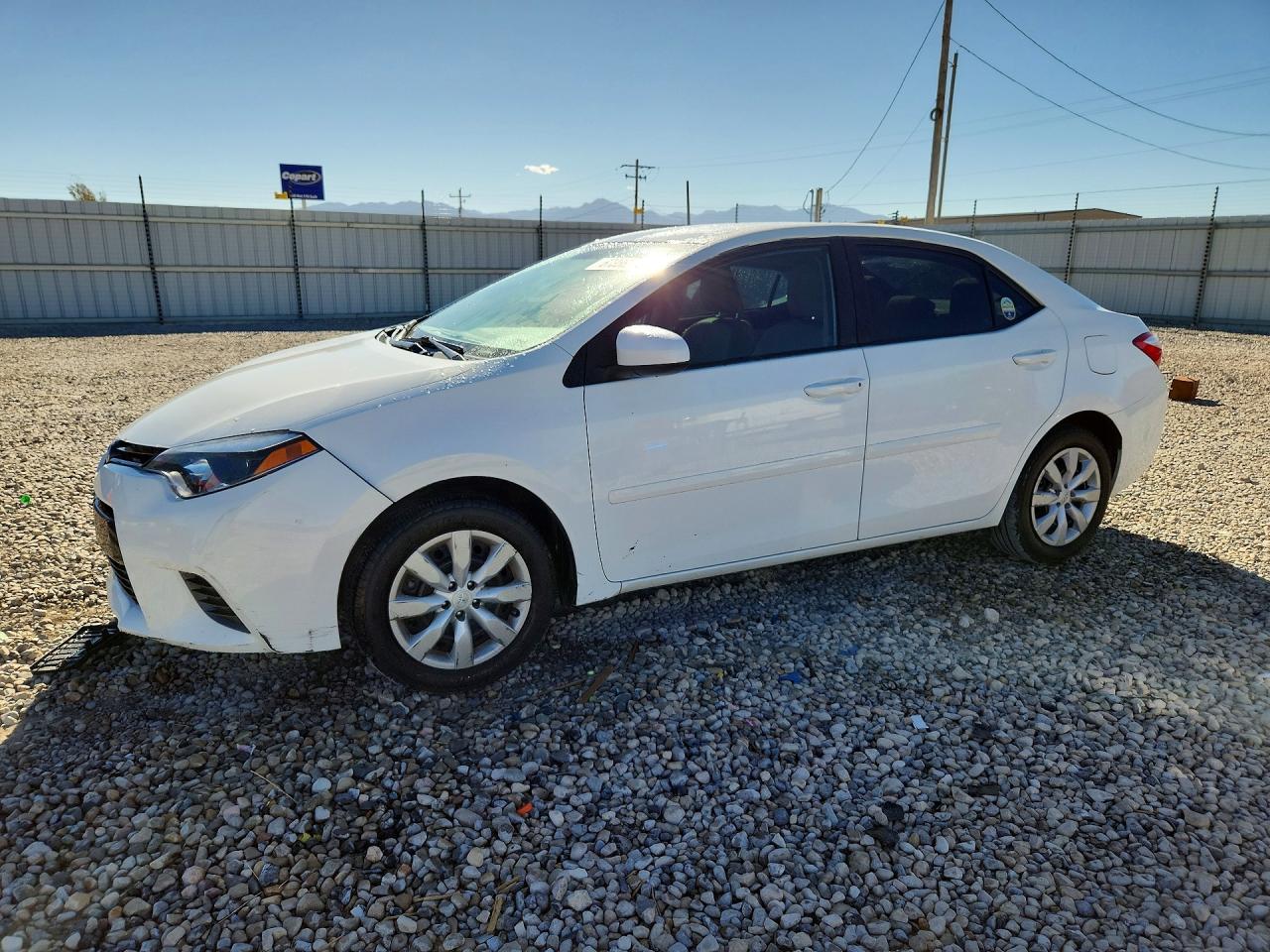 2015 TOYOTA COROLLA
