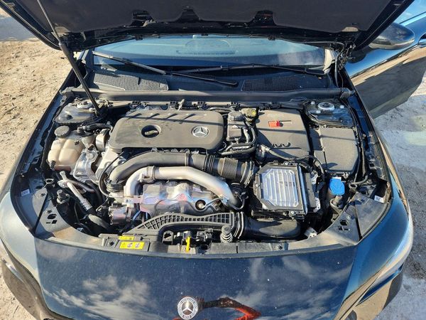 2025 MERCEDES-BENZ CLA-CLASS CLA 250 — Engine bay