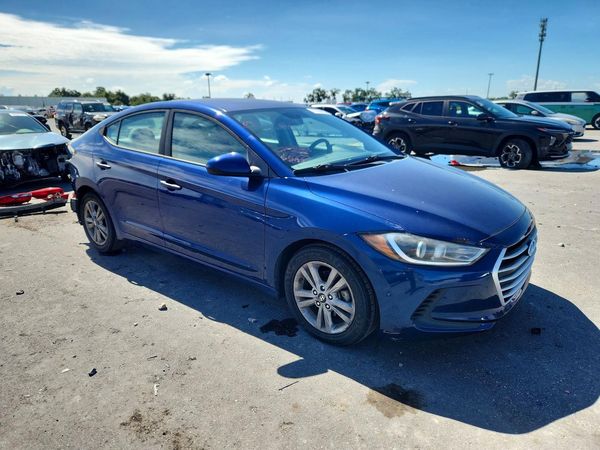 2017 HYUNDAI ELANTRA