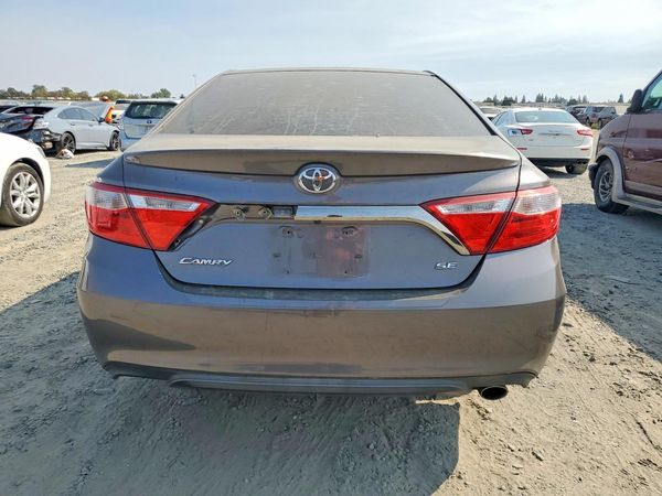 2015 TOYOTA CAMRY