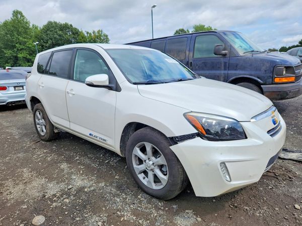 2014 TOYOTA RAV4 EV BA High