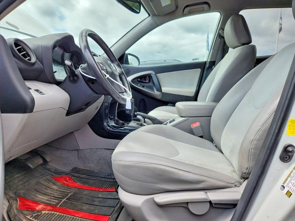 2014 TOYOTA RAV4 EV BA High
