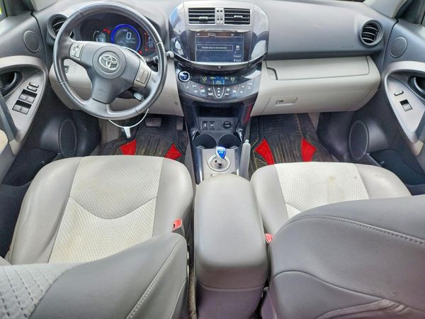 2014 TOYOTA RAV4 EV BA High