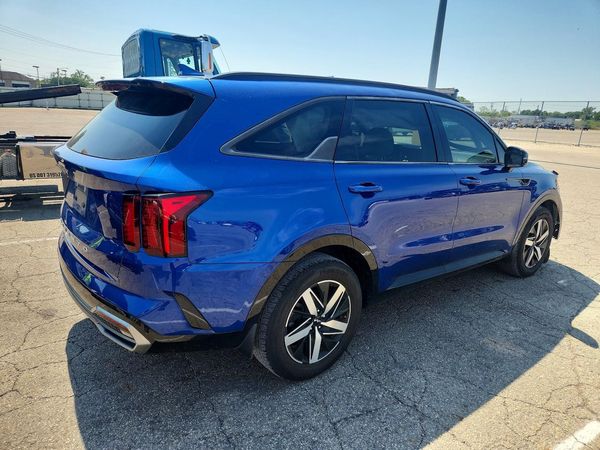 2022 KIA SORENTO