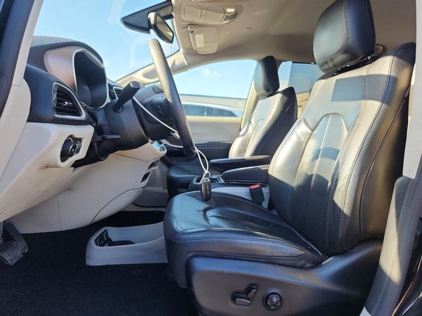 2019 CHRYSLER PACIFICA
