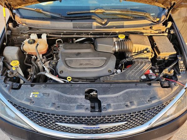 2019 CHRYSLER PACIFICA