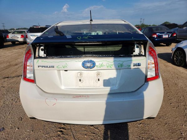 2015 TOYOTA PRIUS