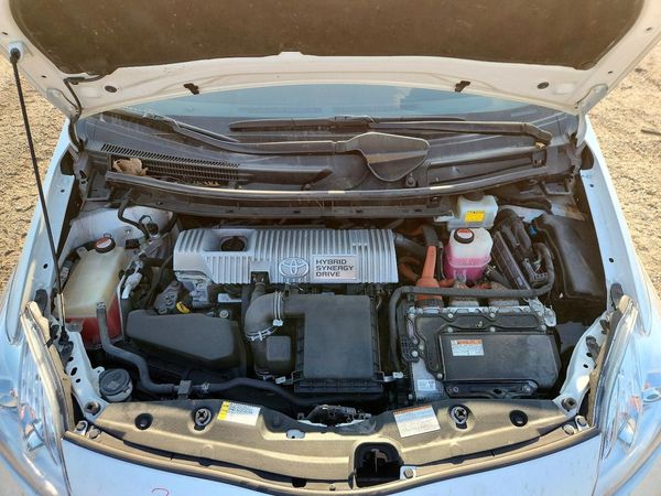 2015 TOYOTA PRIUS