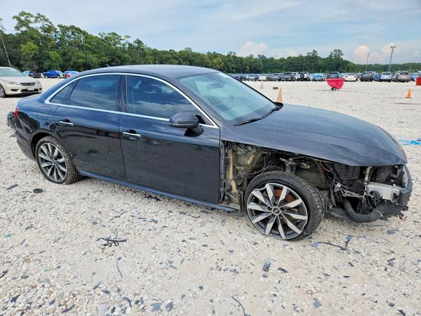 2022 AUDI A4 quattro Premium