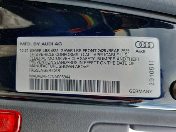 2022 AUDI A4 quattro Premium