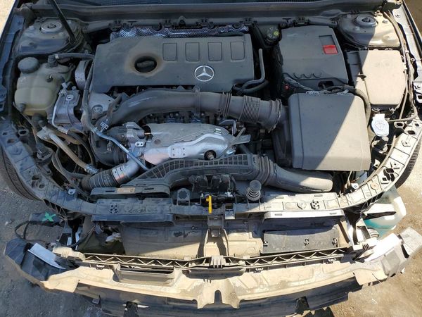 2021 MERCEDES-BENZ CLA