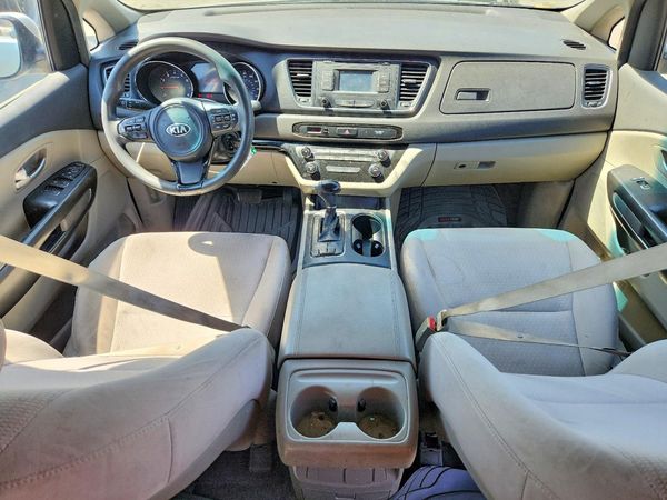 2017 KIA SEDONA