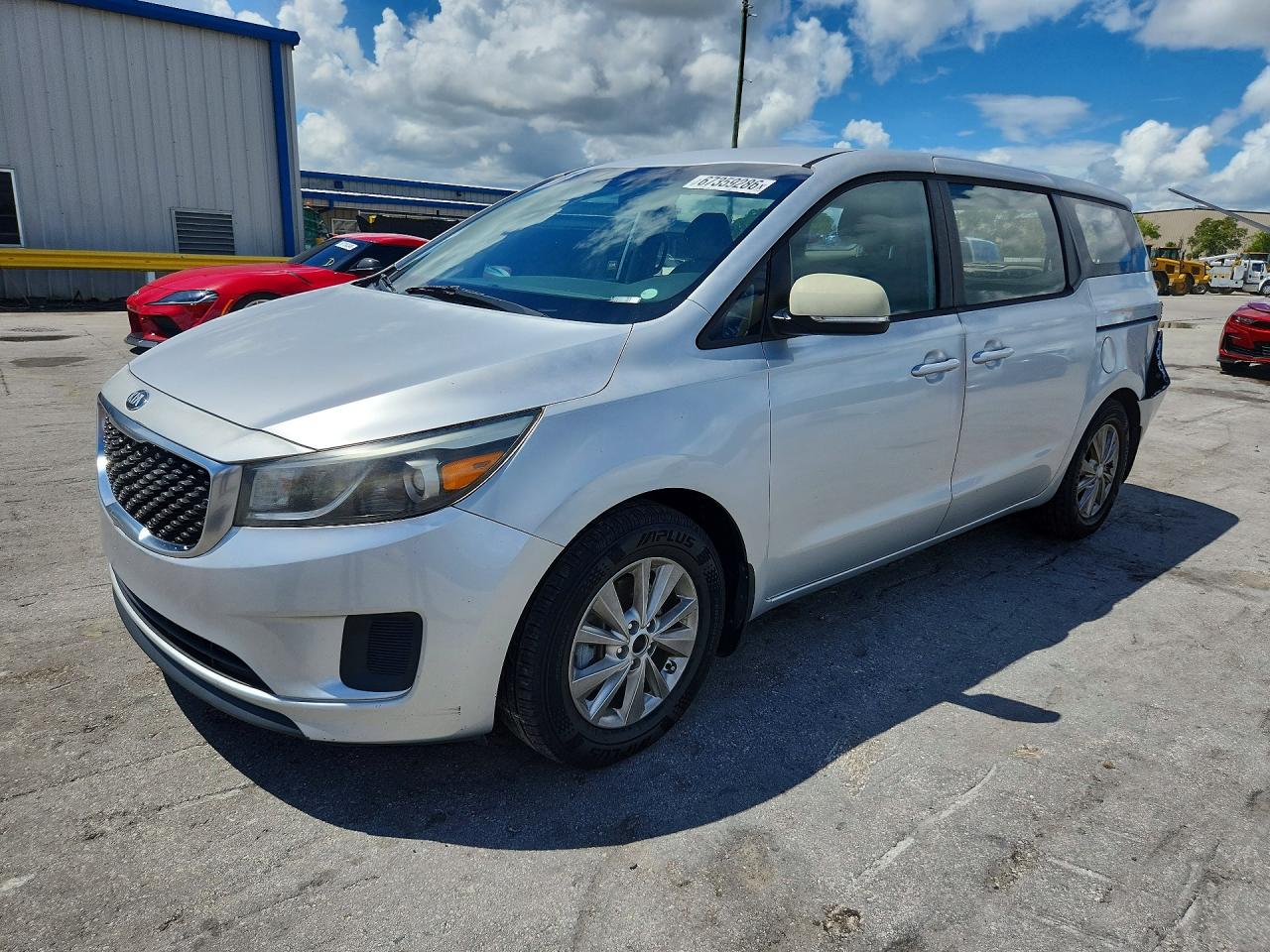 2016 KIA SEDONA L - Low level