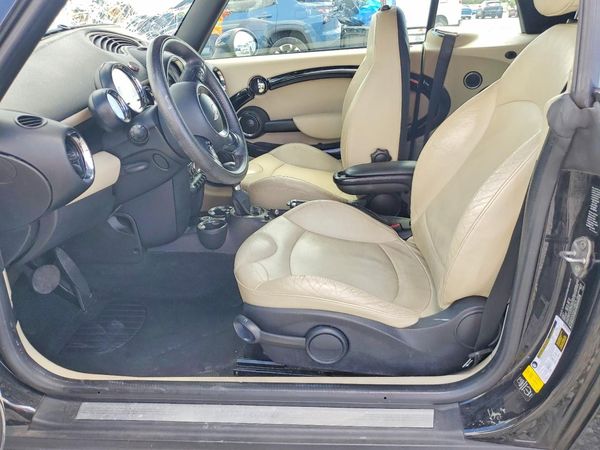 2013 MINI COOPER