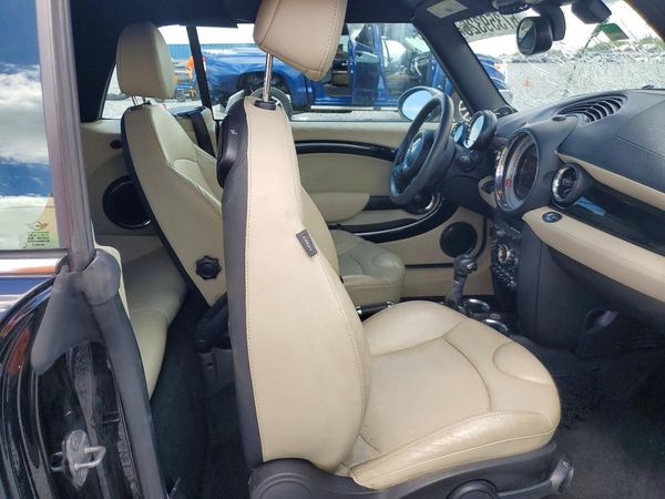 2013 MINI COOPER