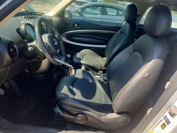 2014 MINI COOPER