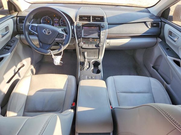 2017 TOYOTA CAMRY