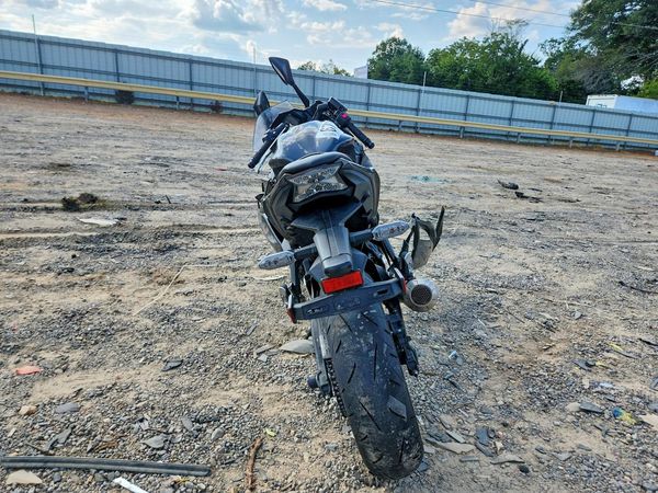 2026 KAWASAKI EX650