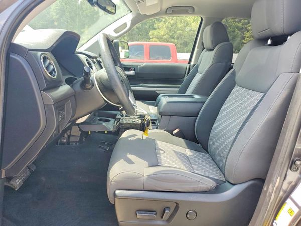 2020 TOYOTA TUNDRA