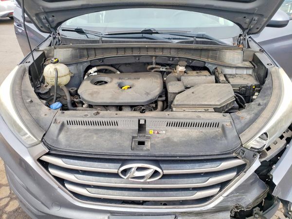 2016 HYUNDAI TUCSON