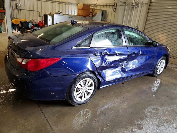 2012 HYUNDAI SONATA Middle-low level