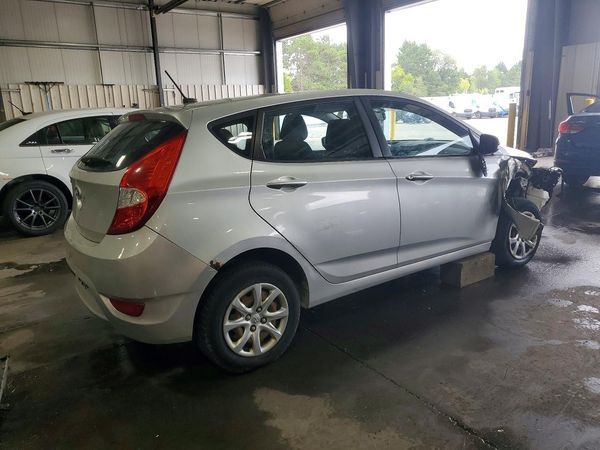 2013 HYUNDAI ACCENT GLS, GS