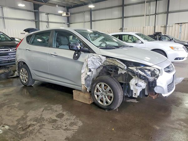 2013 HYUNDAI ACCENT GLS, GS