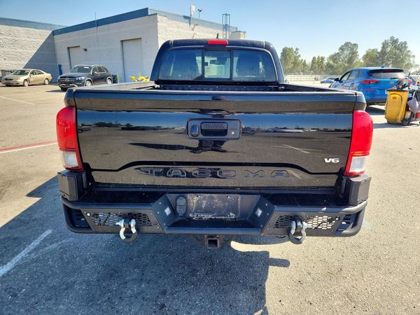 2018 TOYOTA TACOMA