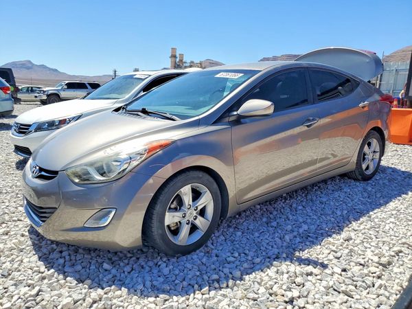2013 HYUNDAI ELANTRA