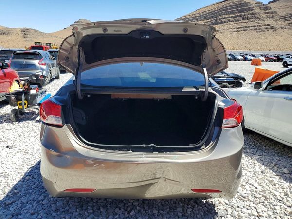 2013 HYUNDAI ELANTRA