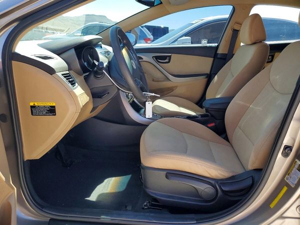 2013 HYUNDAI ELANTRA
