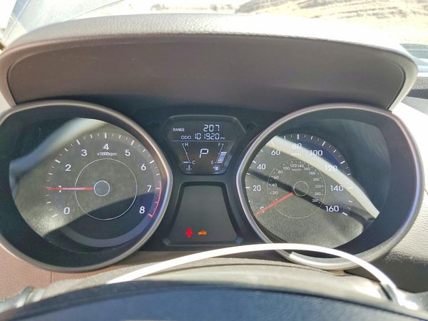 2013 HYUNDAI ELANTRA