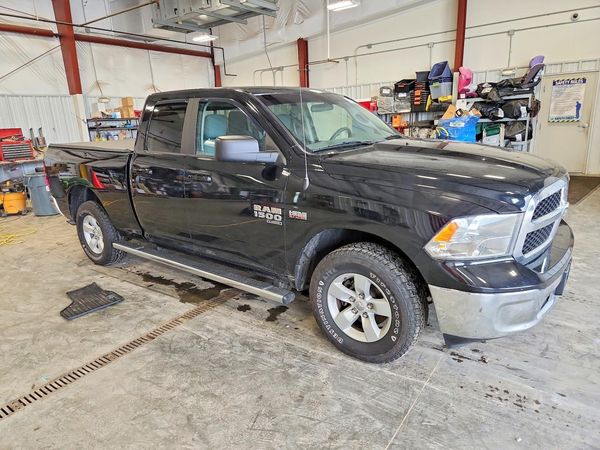 2019 RAM 1500 CLASSIC SLT