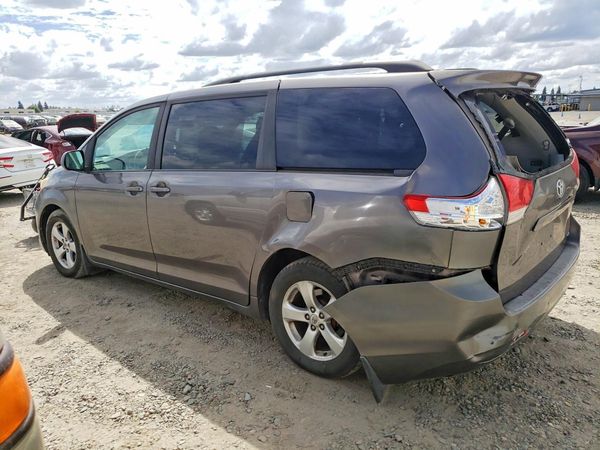 2012 TOYOTA SIENNA — DSRA