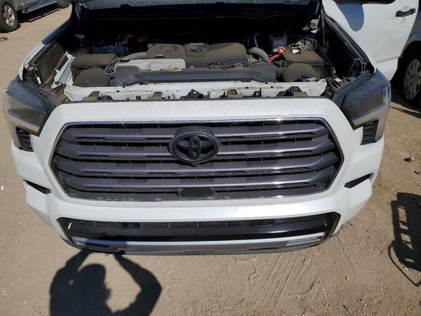 2024 TOYOTA SEQUOIA