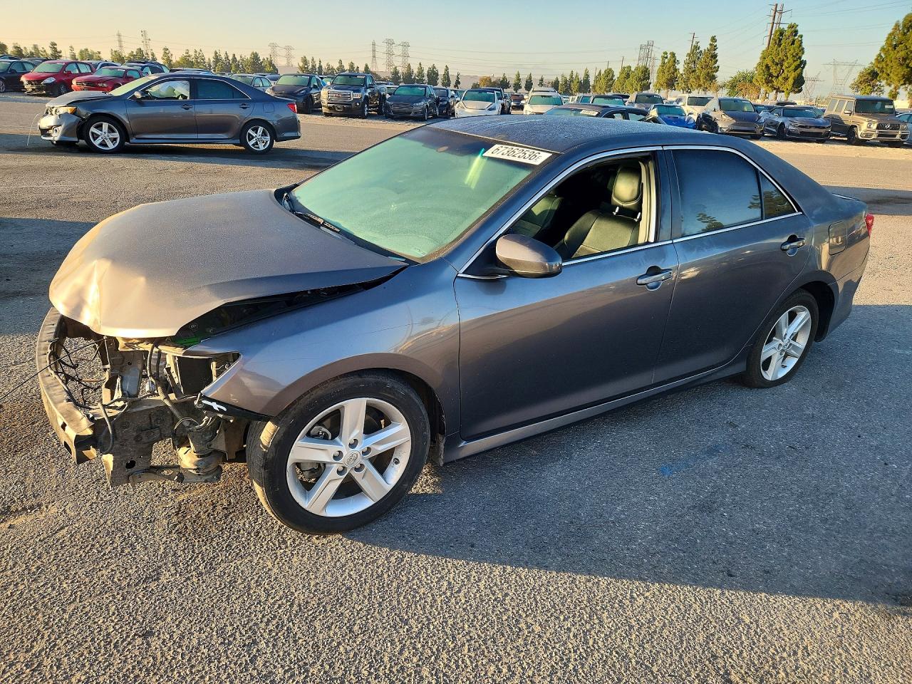 2014 TOYOTA CAMRY