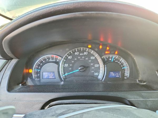 2014 TOYOTA CAMRY
