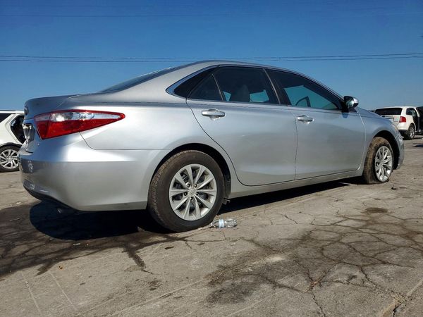 2017 TOYOTA CAMRY