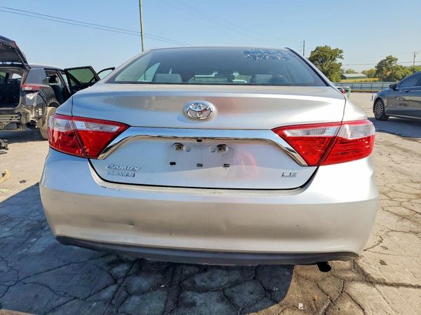2017 TOYOTA CAMRY