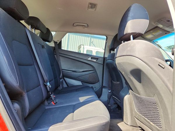 2019 HYUNDAI TUCSON SE