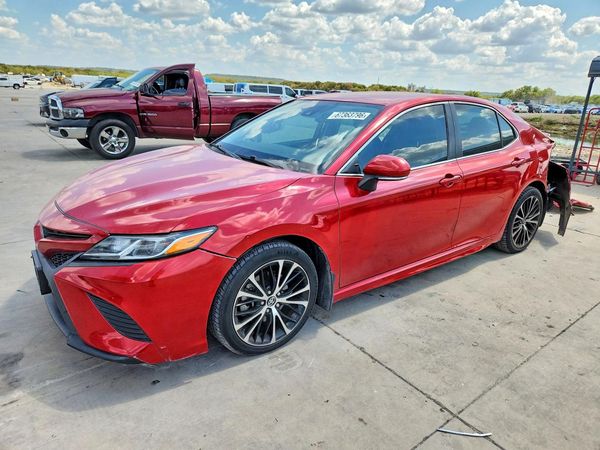 2019 TOYOTA CAMRY
