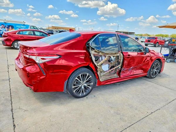 2019 TOYOTA CAMRY